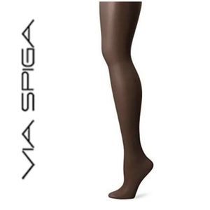 𝅺via Spiga stockings